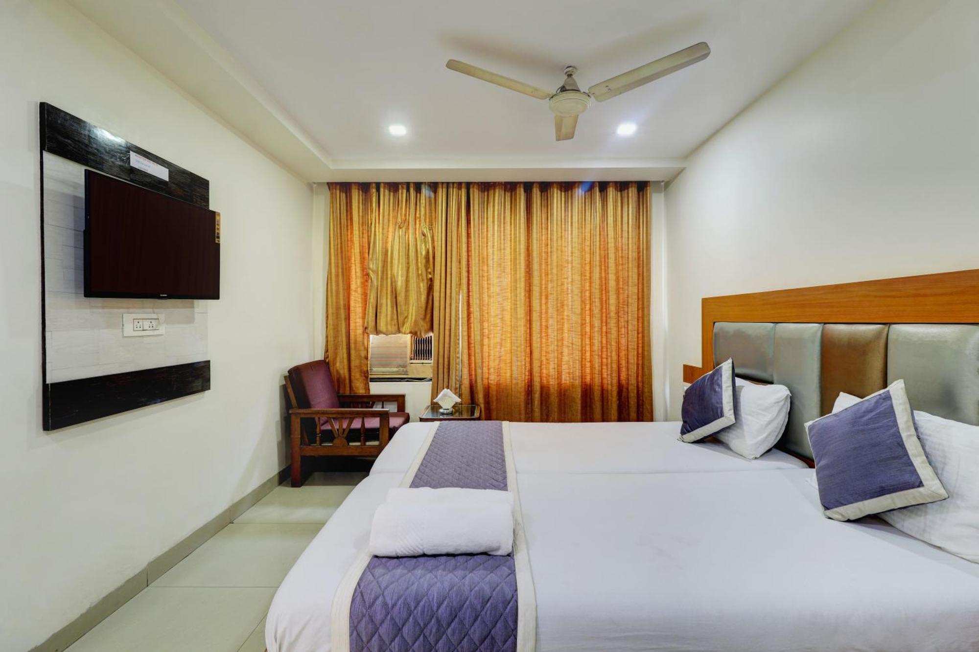 Hotel New Sarovar Grand بانفيل المظهر الخارجي الصورة