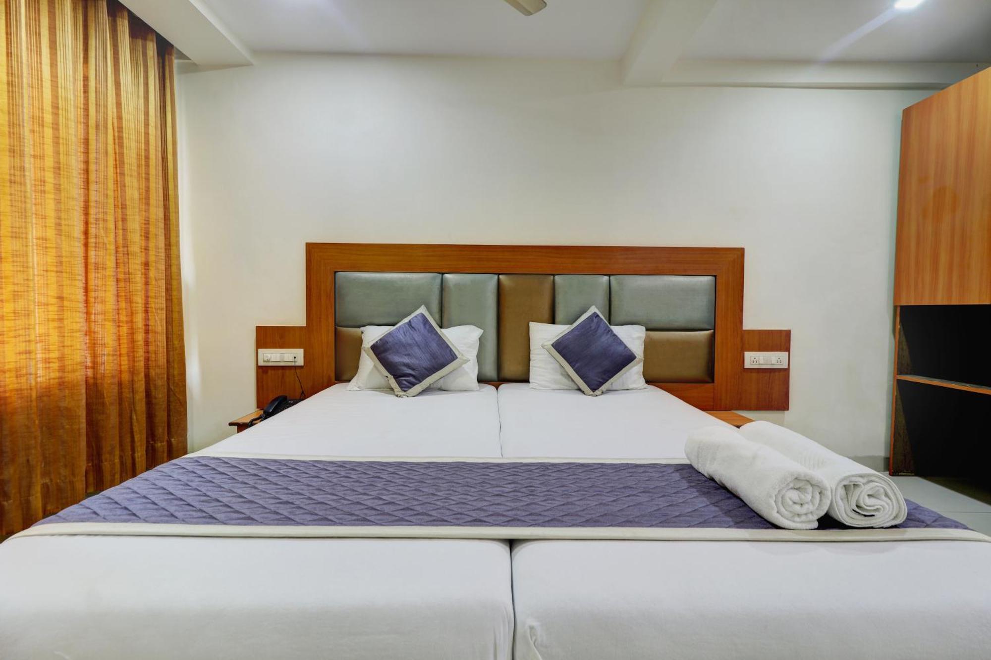 Hotel New Sarovar Grand بانفيل المظهر الخارجي الصورة