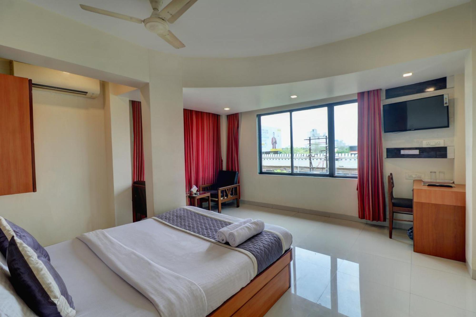 Hotel New Sarovar Grand بانفيل المظهر الخارجي الصورة