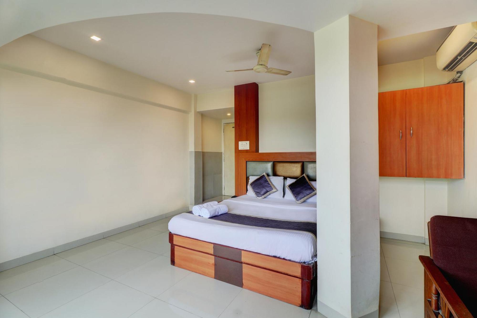 Hotel New Sarovar Grand بانفيل المظهر الخارجي الصورة