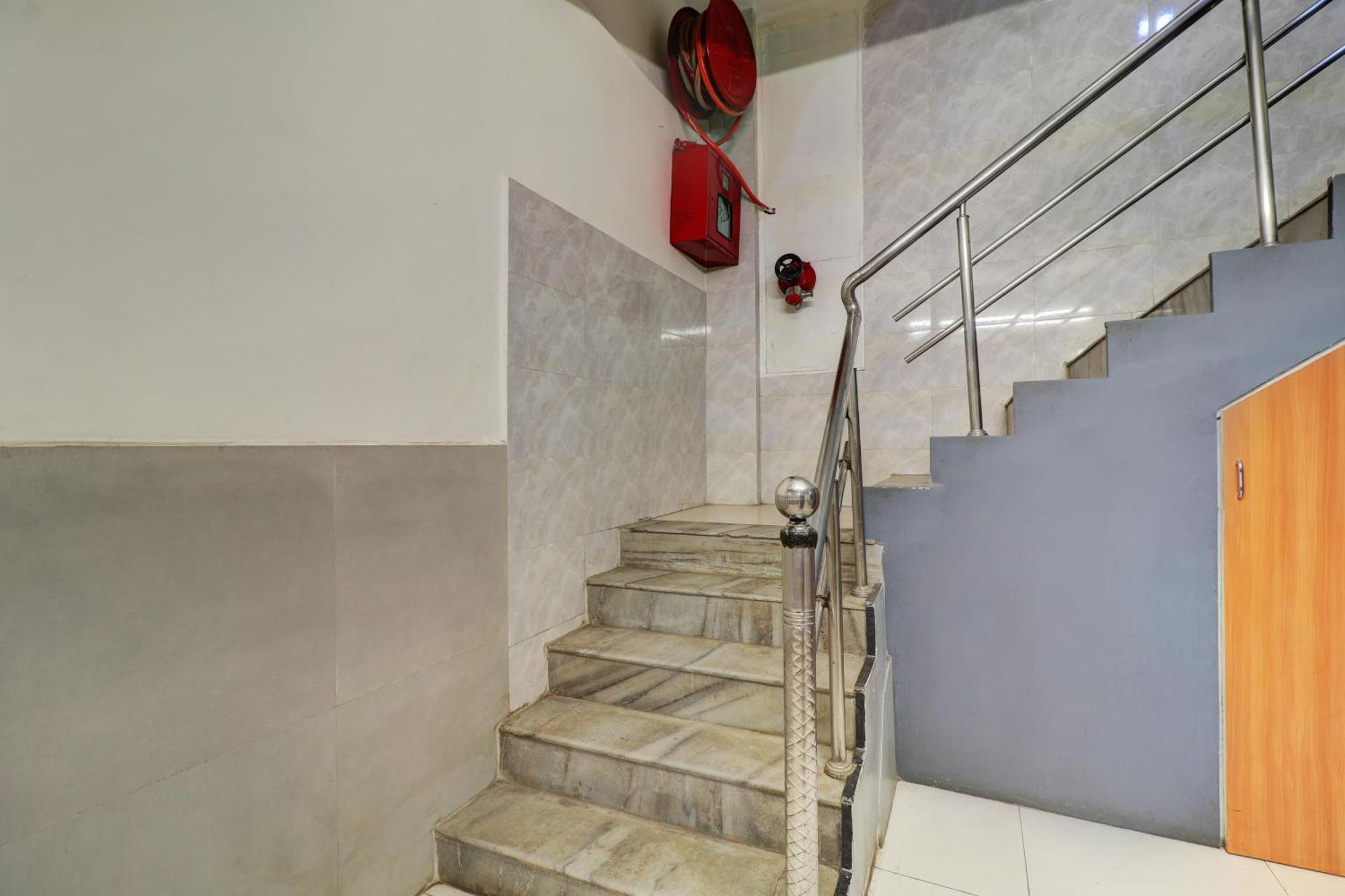 Hotel New Sarovar Grand بانفيل المظهر الخارجي الصورة